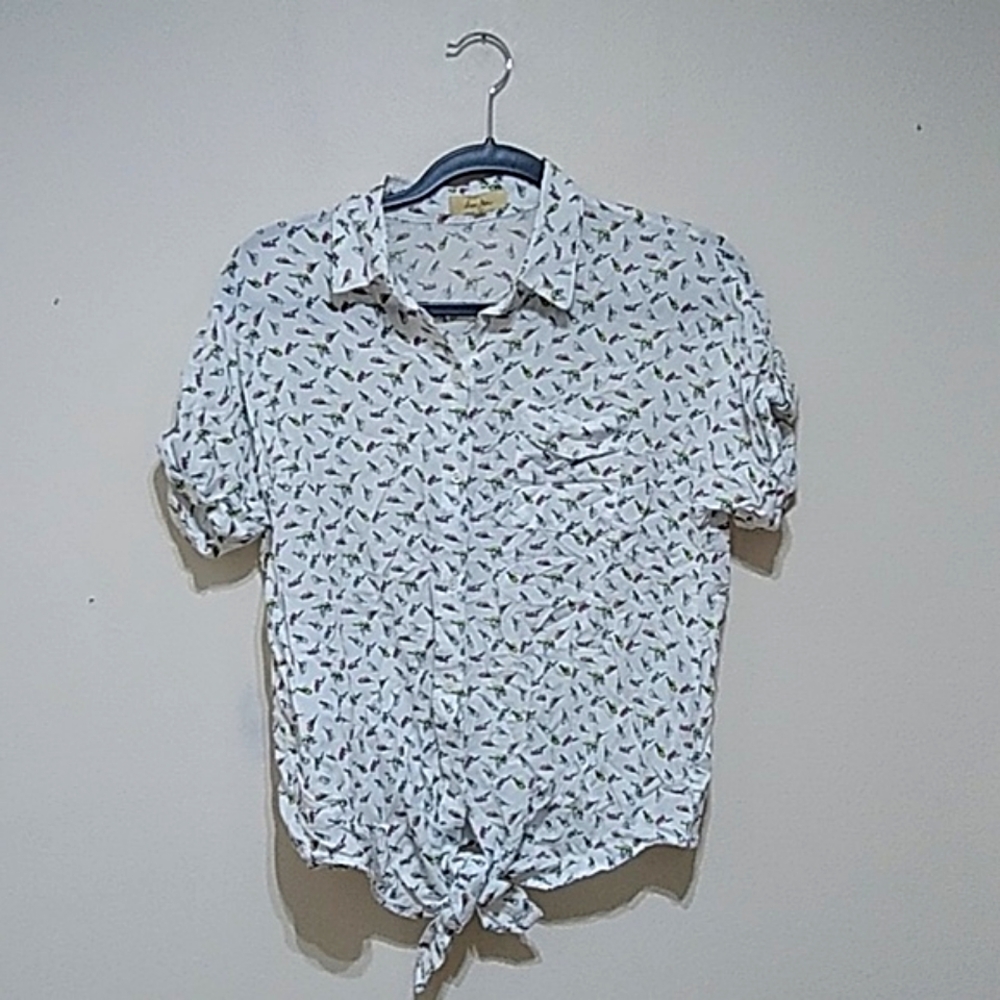 Love Notes Women's Bird Print Button Down Shirt